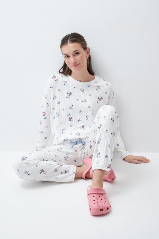 White long pyjamas Snoopy