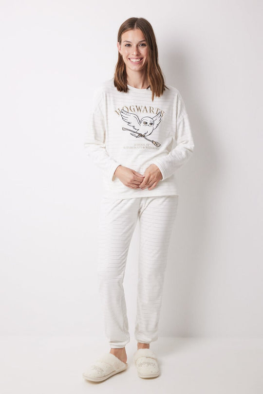 Hogwarts ivory velvet long pajamas