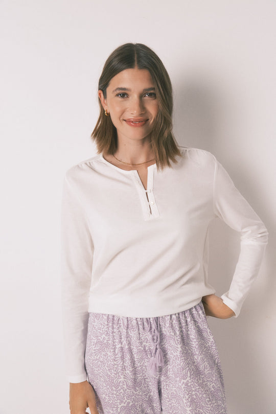 تيشيرت نسائي بأكمام طويلة من القطن العاجي 100٪