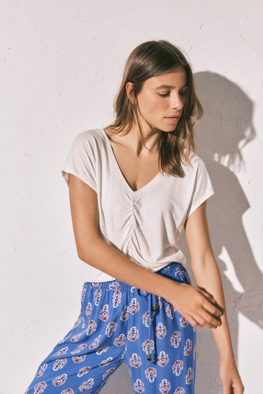 تيشيرت قصير فيسكوز لينن باللون البيج