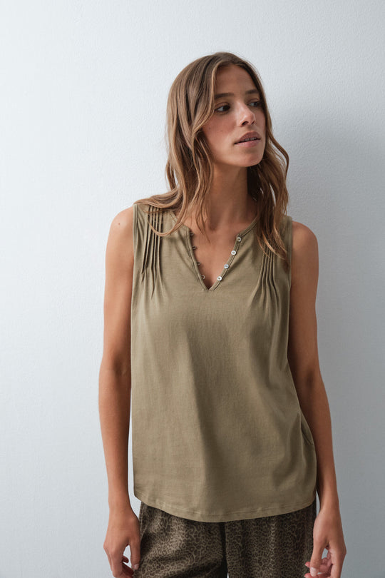 Green cotton sleeveless T-shirt