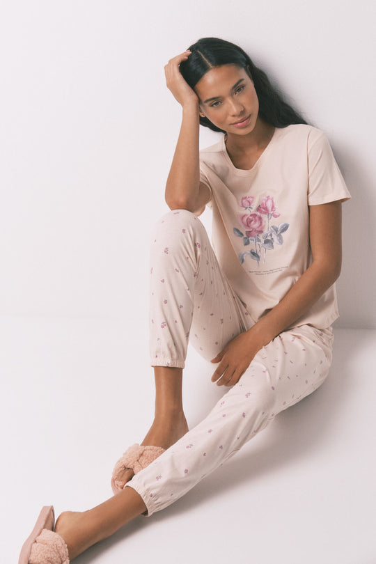 Long pyjamas with pink flowers