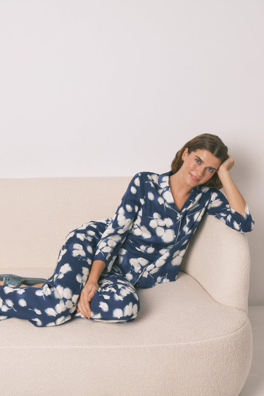 Long blue floral viscose classic pyjamas