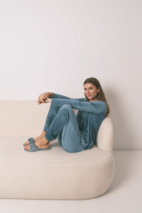 Long green velvet pajamas