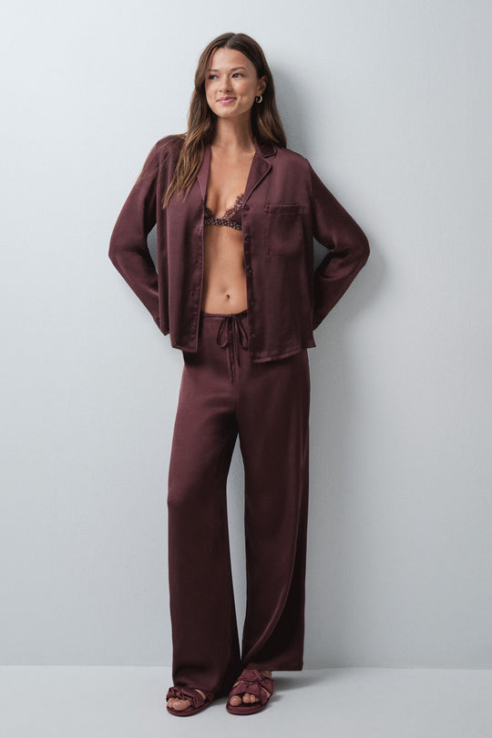 Burgundy satin-finish classic pyjamas