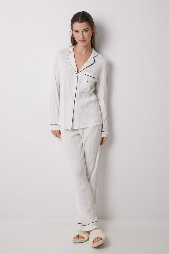 بيجاما قميص 100% قطن مضلعة باللون الأبيض