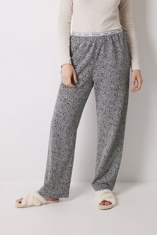 سروال طويل بنقشة زهور خضراء