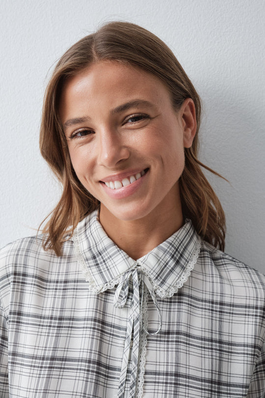 Plaid classic pyjamas with lace details