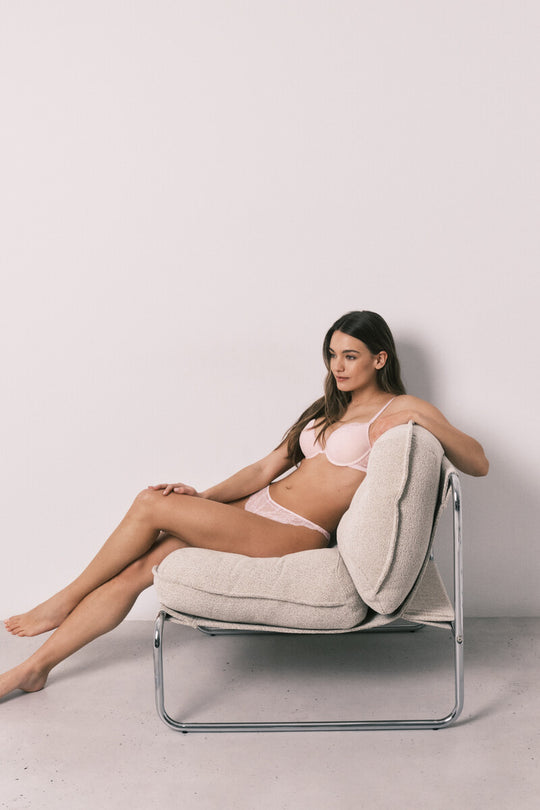 Gorgeous pink lace push-up bra