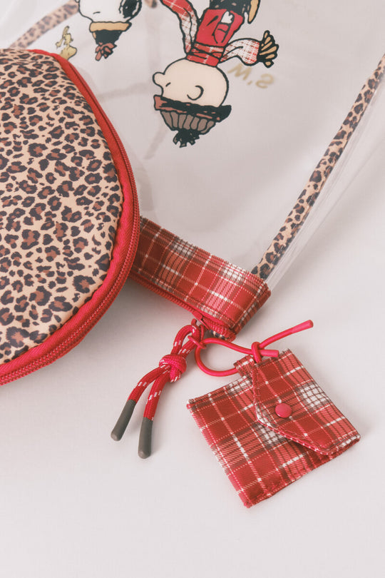 Pack of 2 animal print and Snoopy toiletry bags