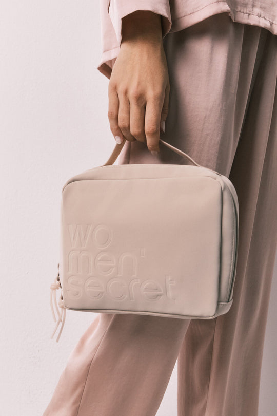 Beige large vanity case