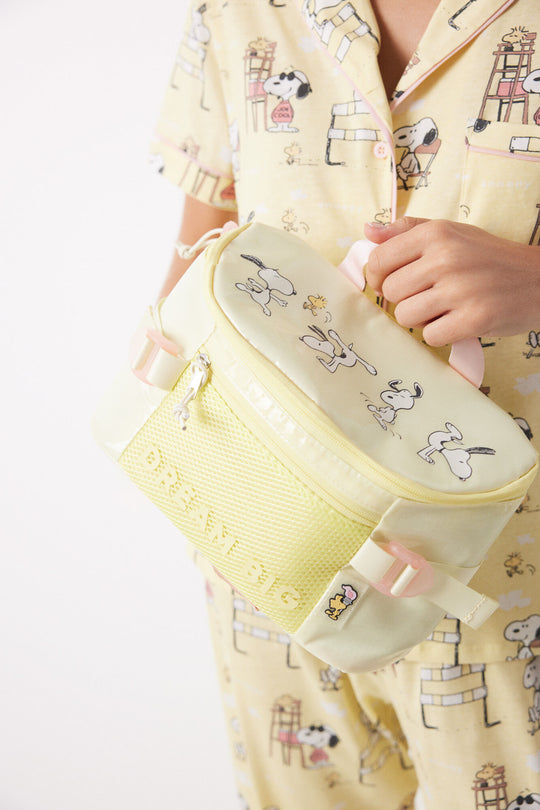 Medium yellow Snoopy vanity case
