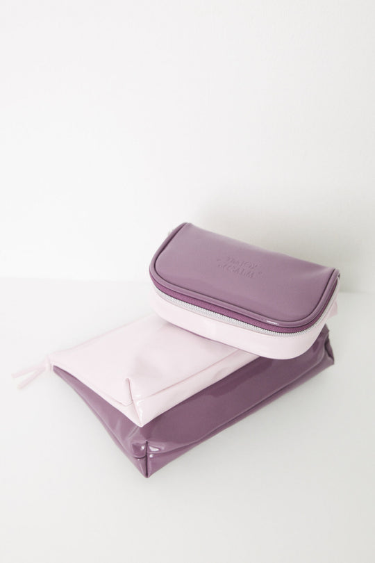 Medium double patent leather toiletry bag