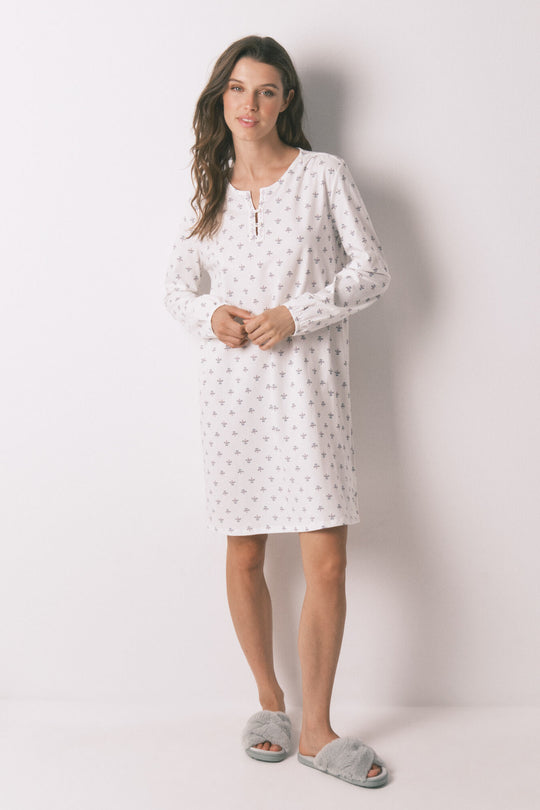 قميص نوم بأكمام طويلة قطن 100٪ بطبعة زهور عاجية