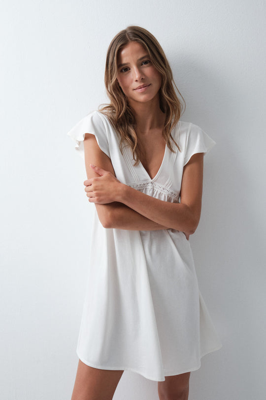 White short nightgown with ruffles
