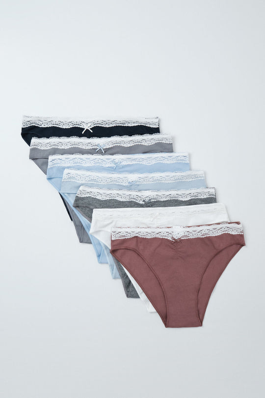 Pack of 7 plain cotton classic panties with lace