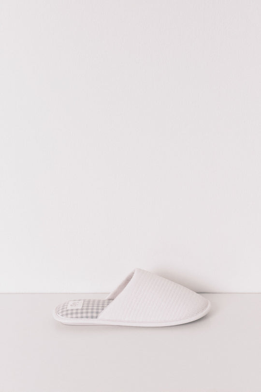 Gray closed "maternity" sneakers