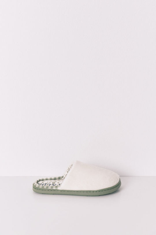 شبشب نسائي مغلق بطبعة مافالدا بلون عاجي