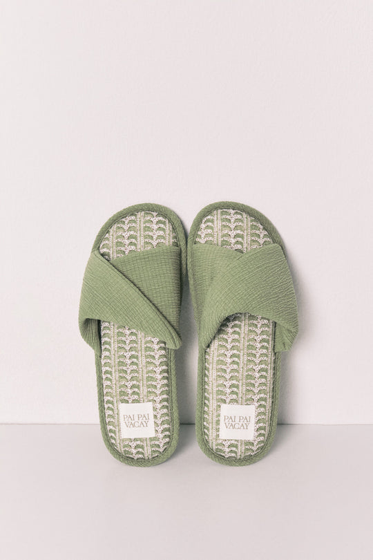 Green palm tree slippers