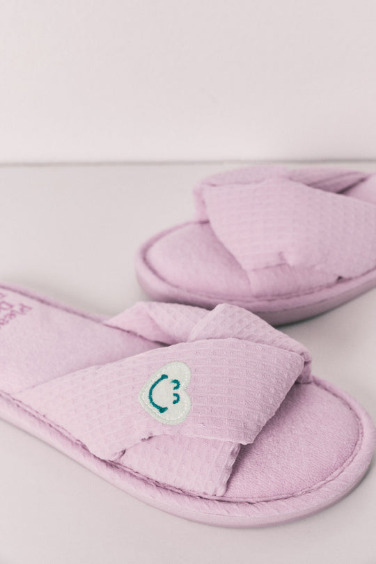 SmileyWorld knot slippers
