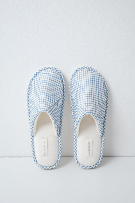 Gingham print slippers