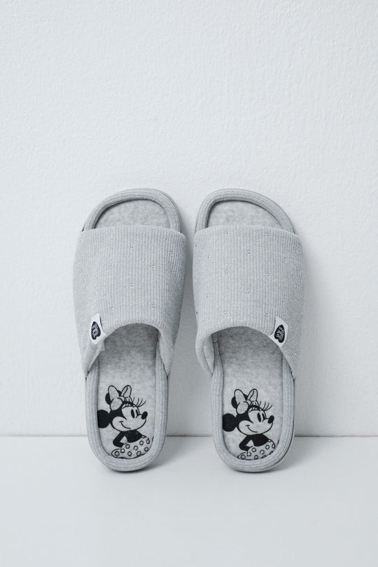 Pink Minnie Mouse slippers