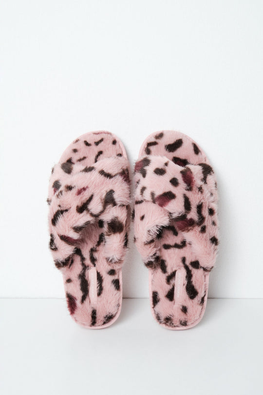 Leopard plush slippers