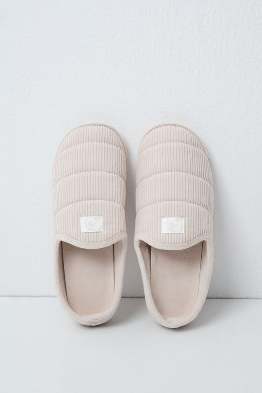 Beige padded sole slippers