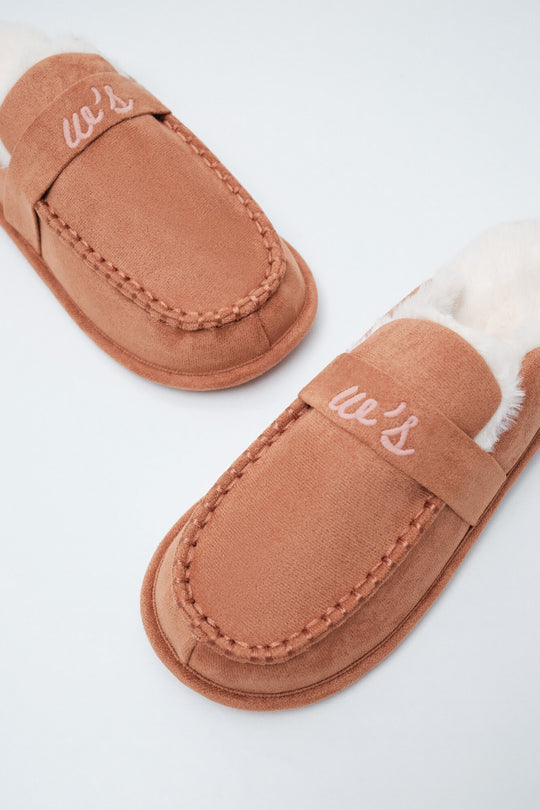 Brown lined loafer slippers