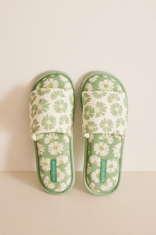 Floral print slippers