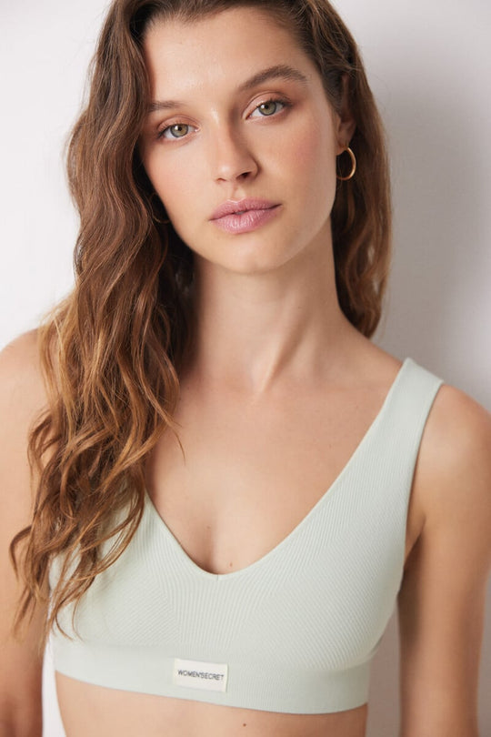 Green seamless triangle bra